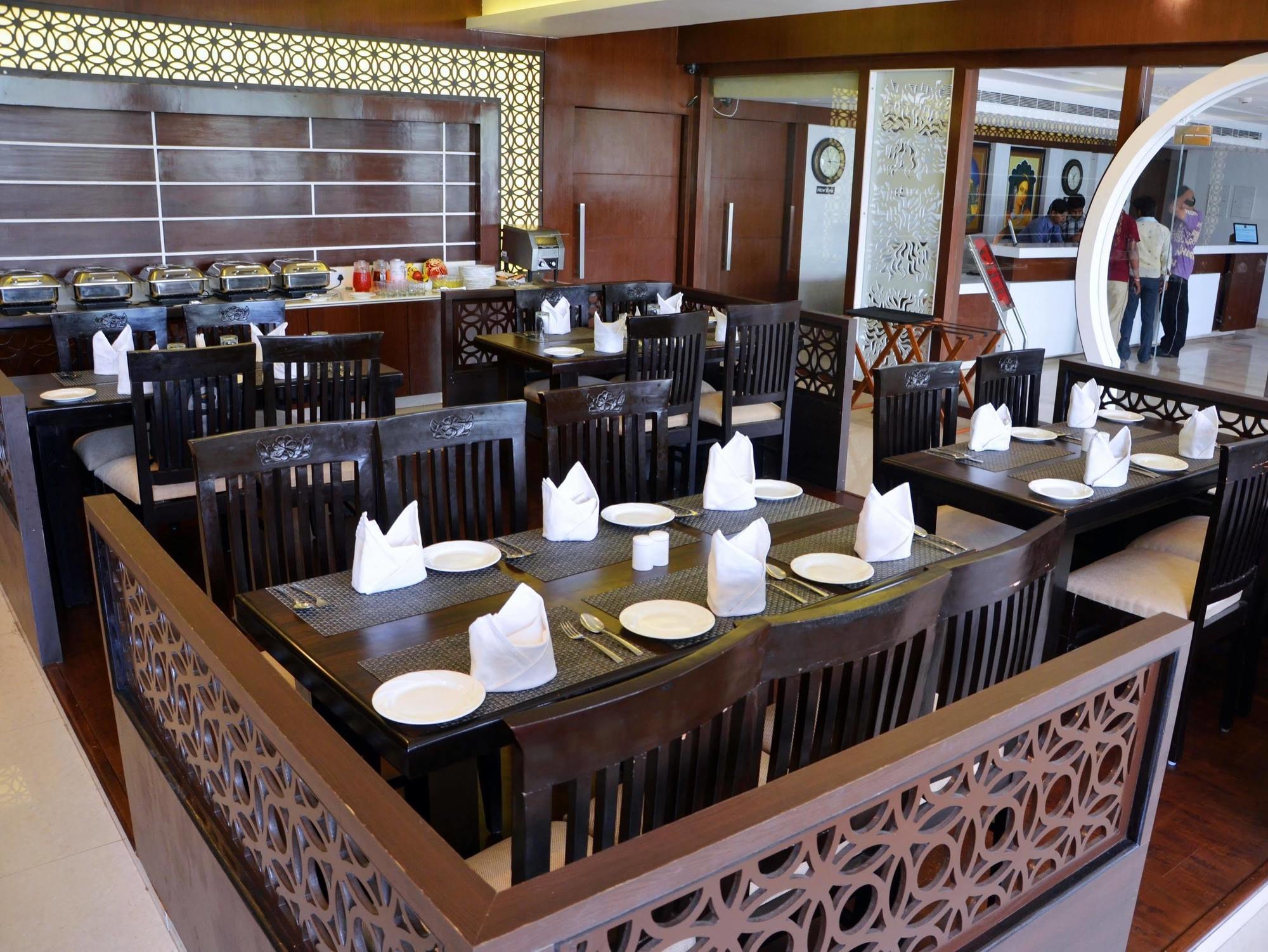 Hotel Casaya Inn Chinhat Extérieur photo